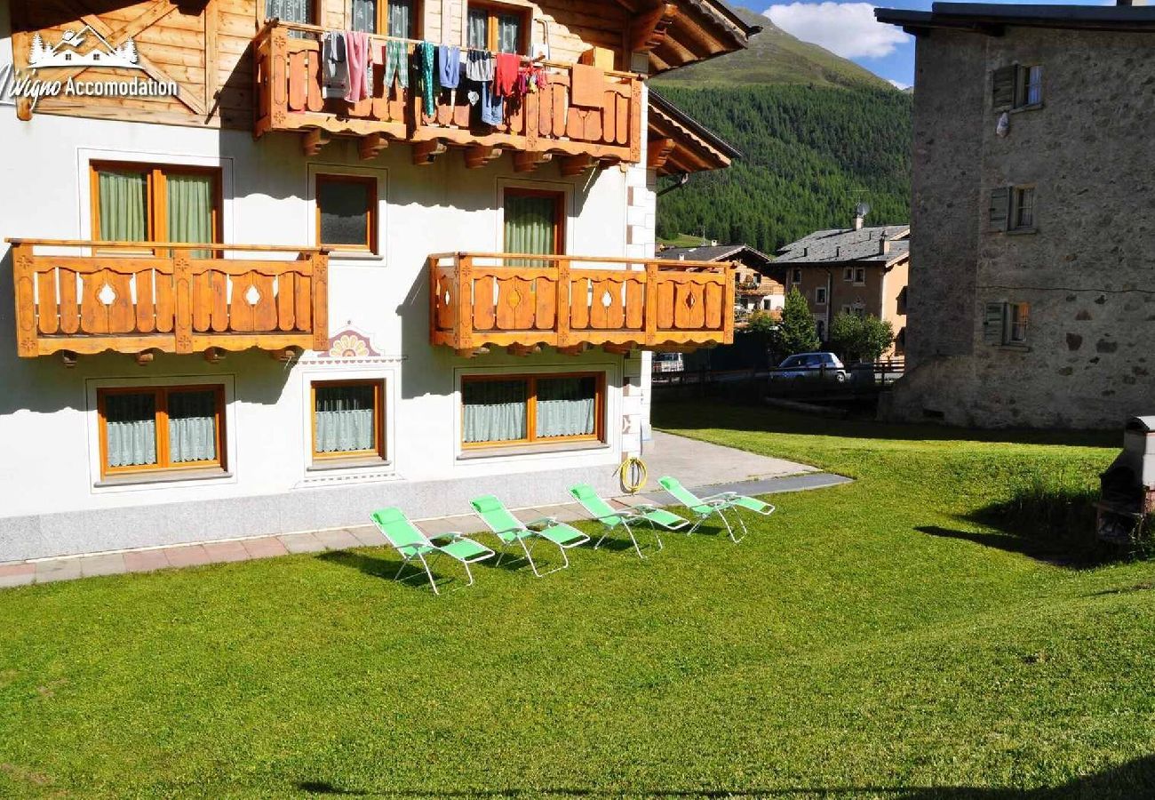 Appartamento a Livigno - Alpen Royal Savio - con giardino e raggiungibile con gli sci ai piedi 