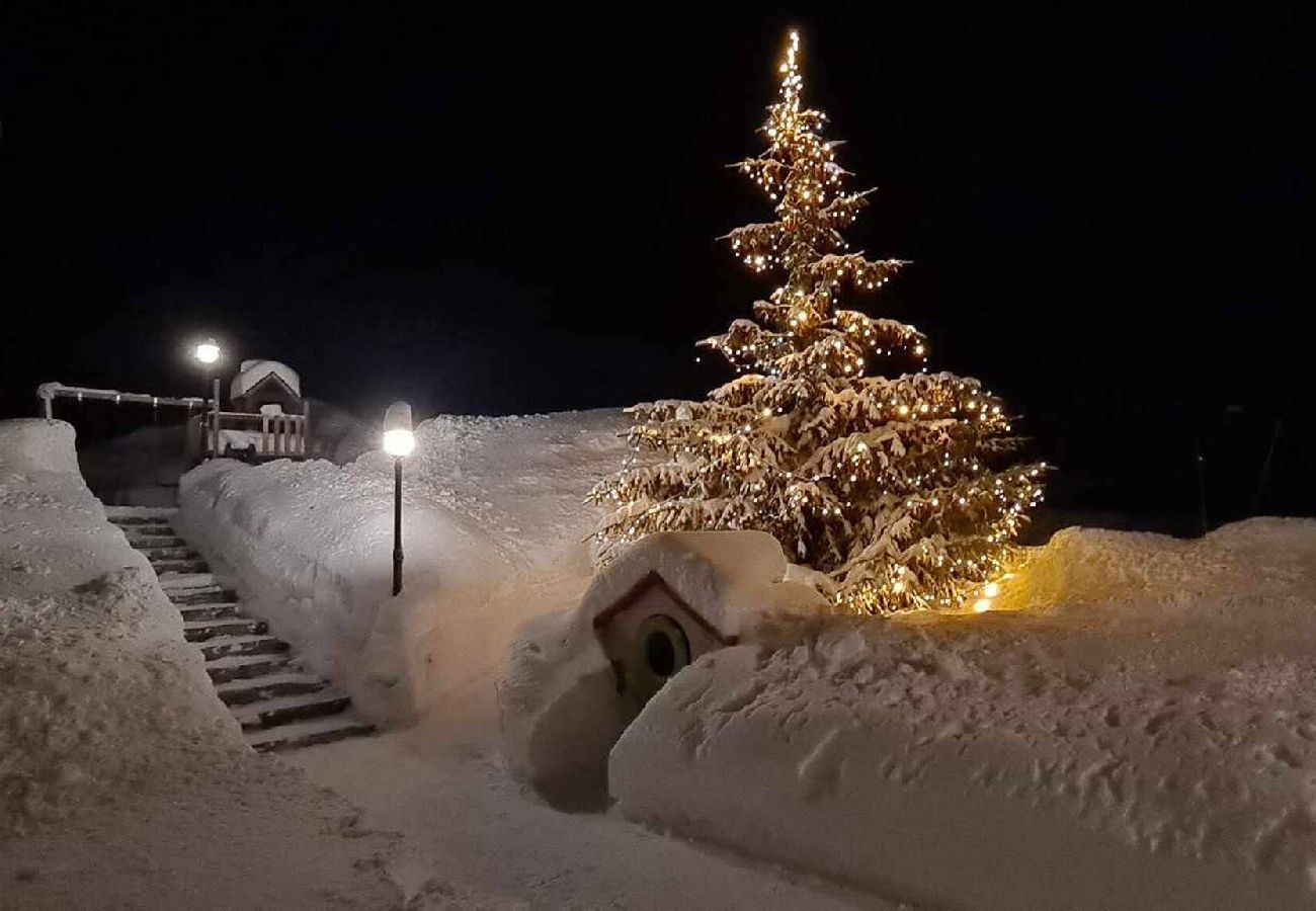 Appartamento a Livigno - Alpen Royal Savio - con giardino e raggiungibile con gli sci ai piedi 