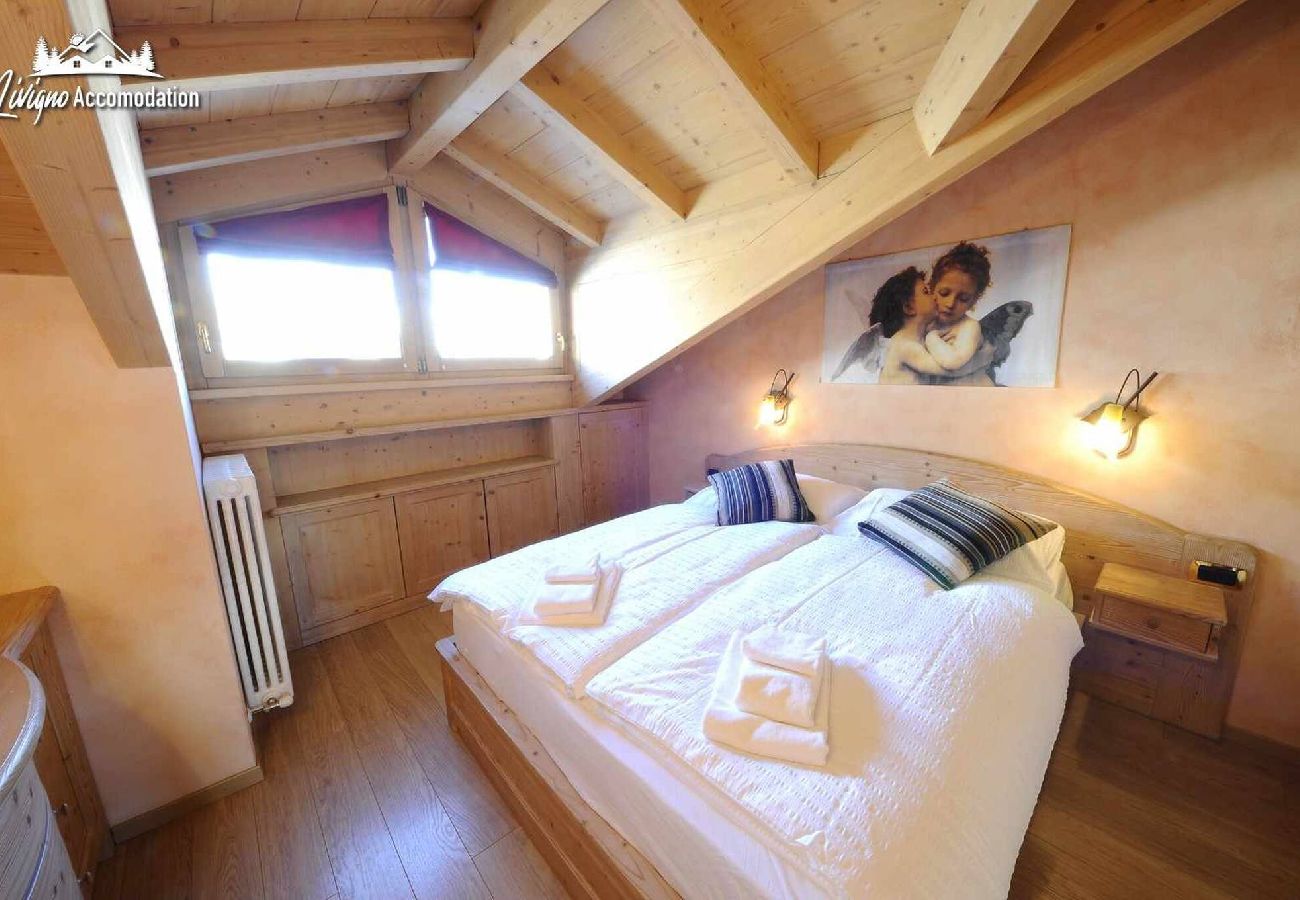 Appartamento a Livigno - Chalet Lucky Attic Exlusive Chalet with fireplace 