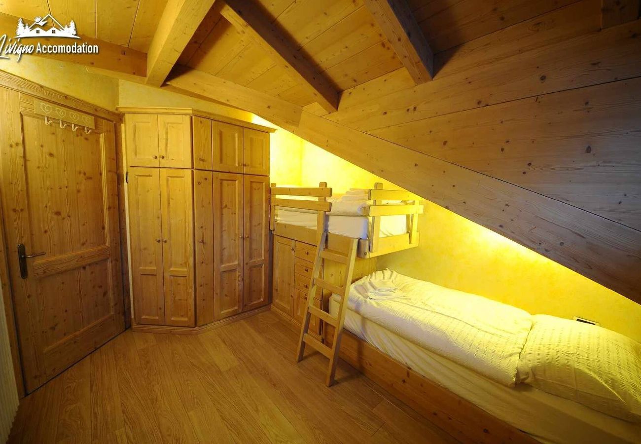 Appartamento a Livigno - Chalet Lucky Attic Exlusive Chalet with fireplace 