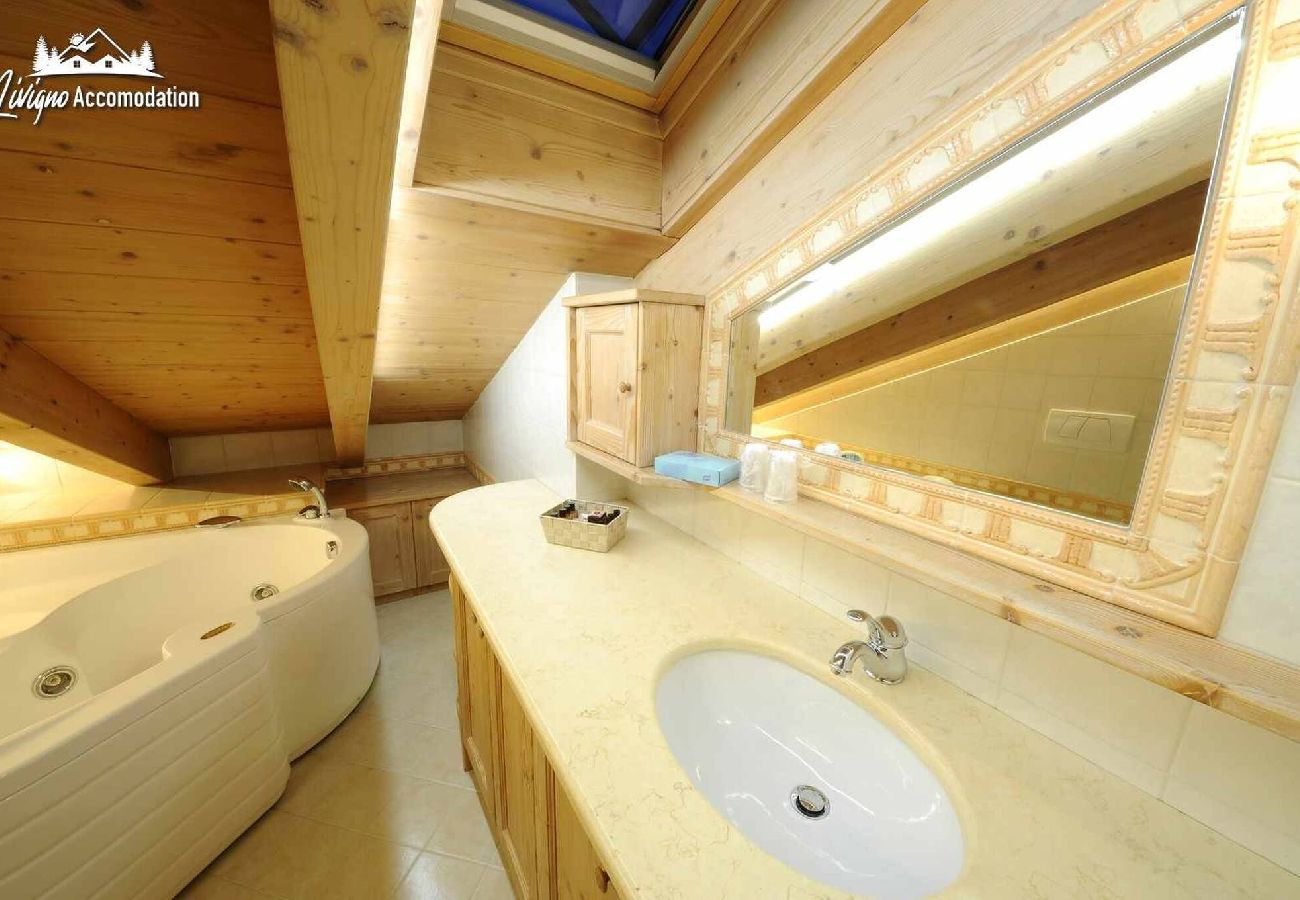 Appartamento a Livigno - Chalet Lucky Attic Exlusive Chalet with fireplace 