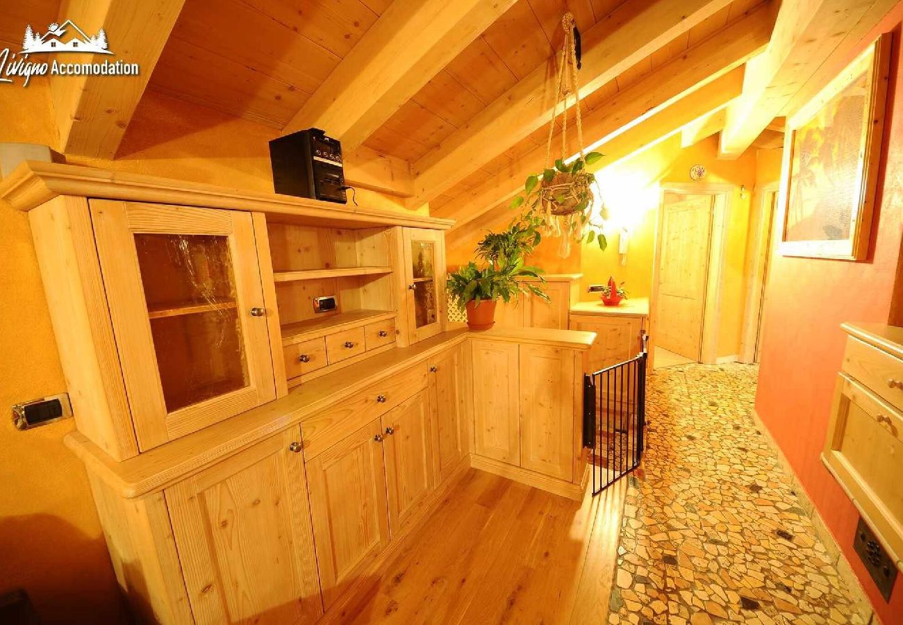 Appartamento a Livigno - Chalet Lucky Attic Exlusive Chalet with fireplace 