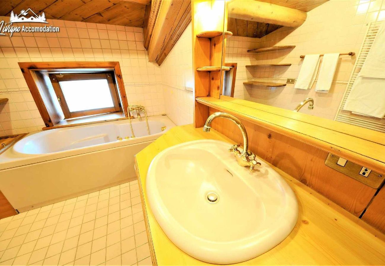 Appartamento a Livigno - Miky's apartment - In pieno centro - Ideale per un divertimento assoluto 