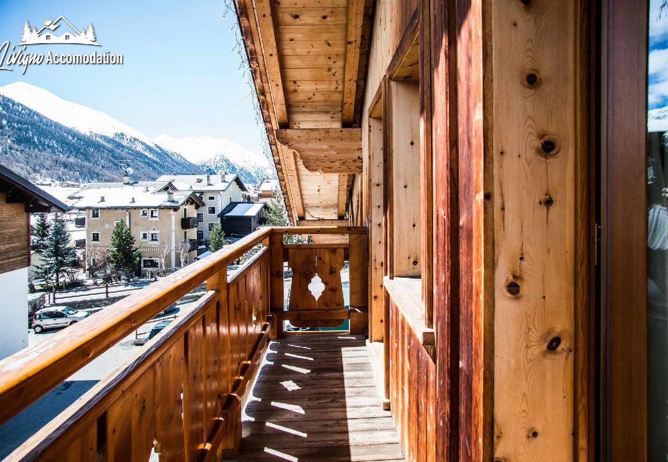 Appartamento a Livigno - Trilocale mansardato con balcone e vista sulle montagne 