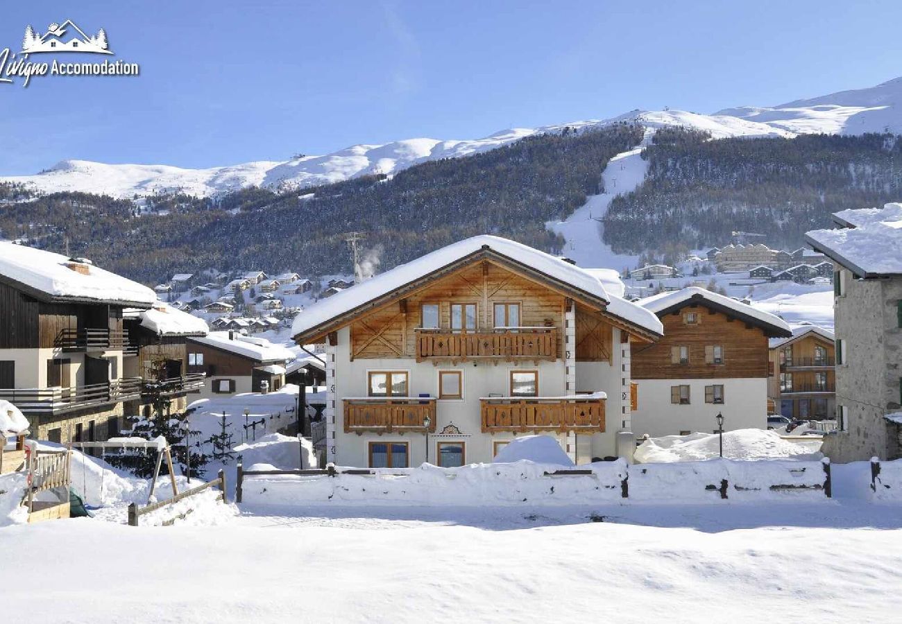 Appartamento a Livigno - Trilocale mansardato con balcone e vista sulle montagne 