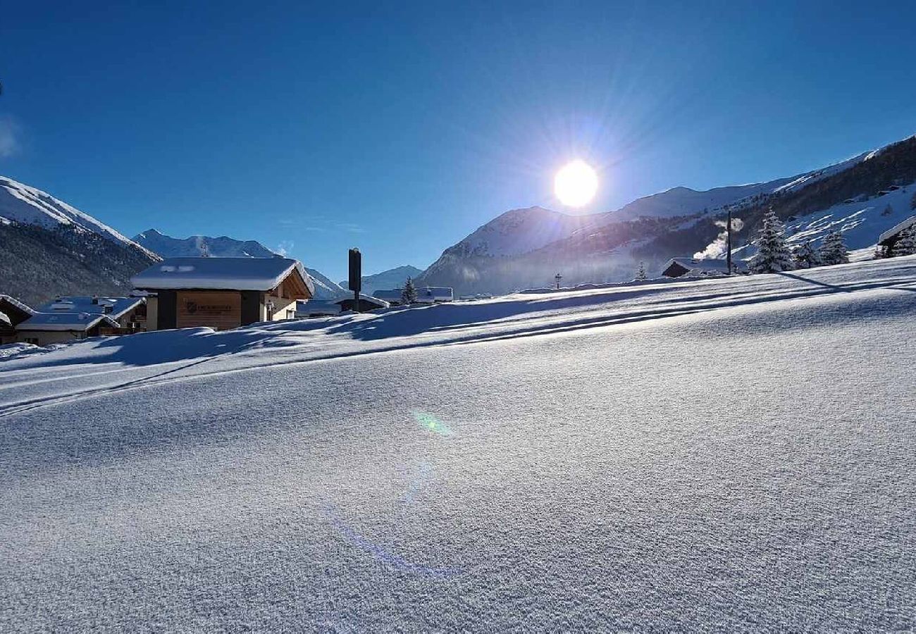 Appartamento a Livigno - Trilocale mansardato con balcone e vista sulle montagne 