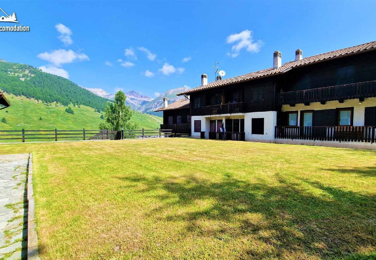 Appartamento a Livigno - Chalet Rododendro Forést con bellissimo giardino 