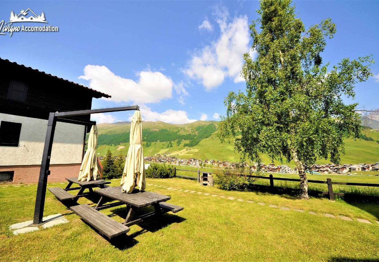 Appartamento a Livigno - Chalet Rododendro Forést con bellissimo giardino 