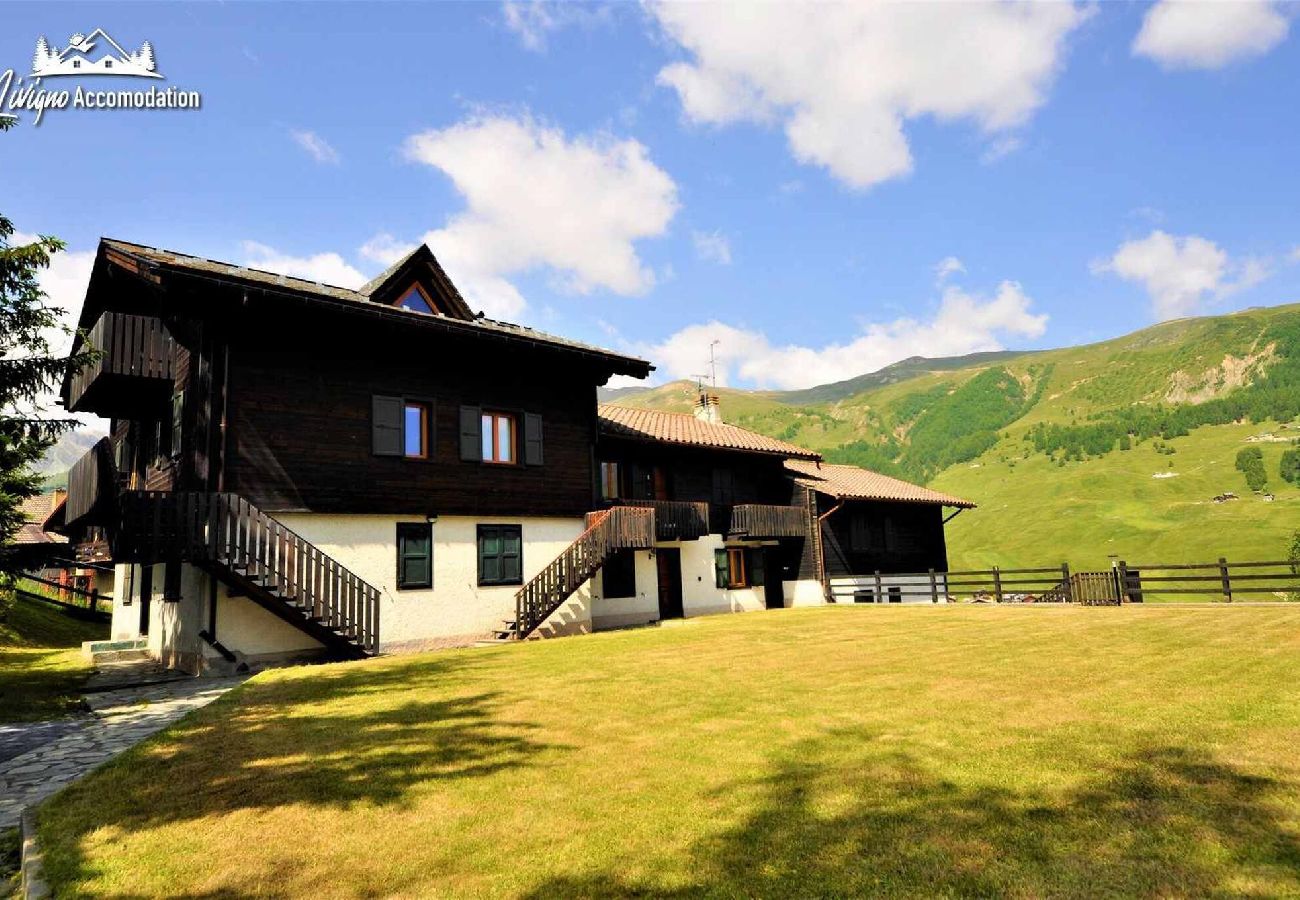 Appartamento a Livigno - Chalet Rododendro Forést con bellissimo giardino 