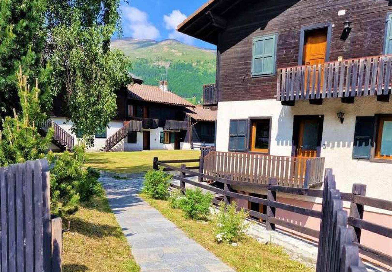 Appartamento a Livigno - Chalet Rododendro Forést con bellissimo giardino 