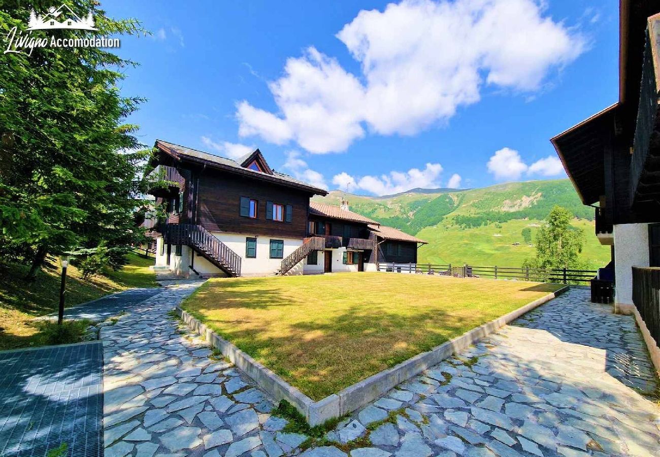 Appartamento a Livigno - Chalet Rododendro Forést con bellissimo giardino 