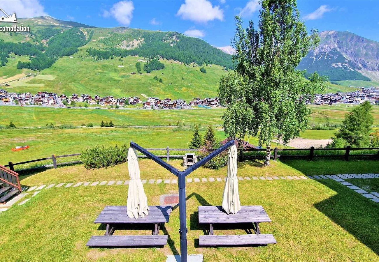 Appartamento a Livigno - Chalet Rododendro Forést con bellissimo giardino 