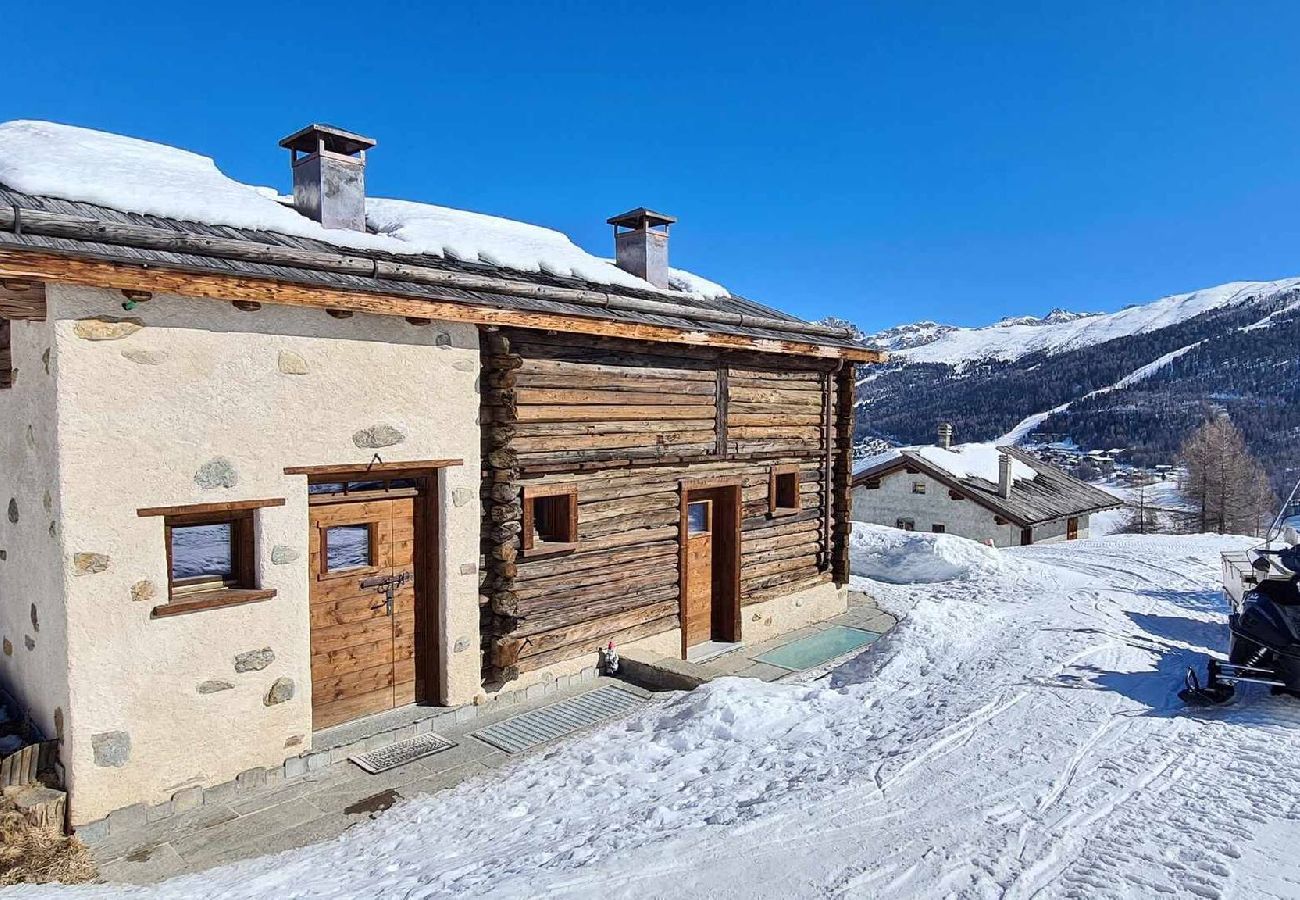 Villetta a Livigno - Mountain Chalet Scoiattolo 