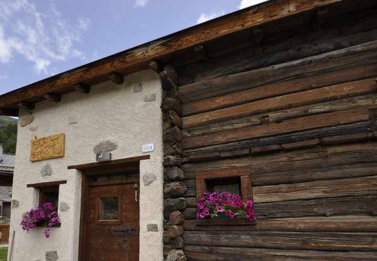 Villetta a Livigno - Mountain Chalet Scoiattolo 