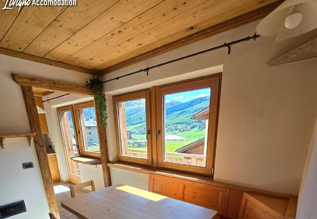 Appartamento a Livigno - Appartamenti Neve - Fiocco luminoso e su 2 livelli 