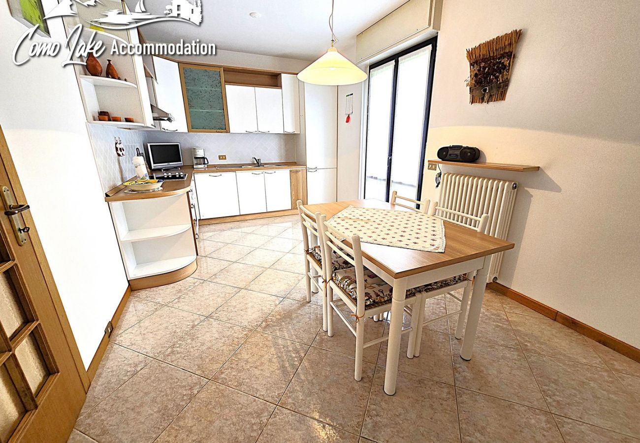 Appartamento a Cremia - Appartamento Vista lago di como in zona tranquilla 
